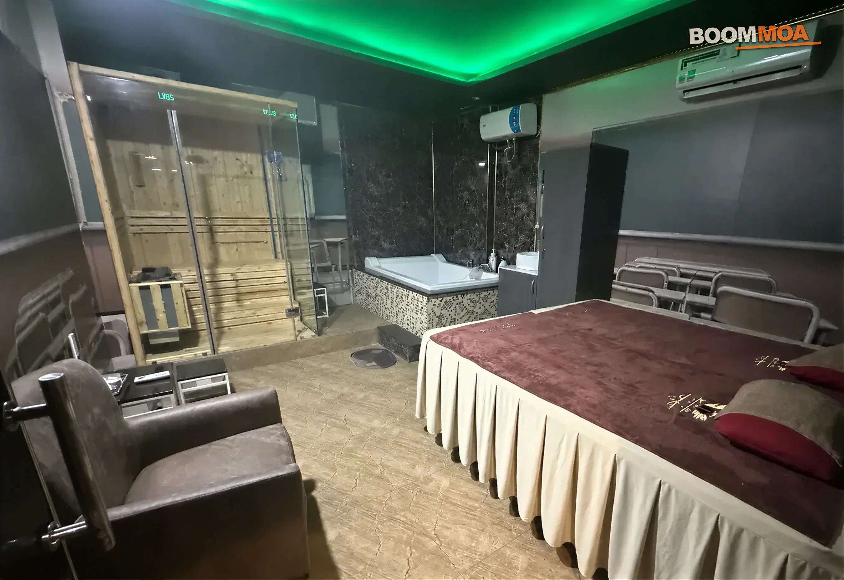 호치민 스타킹 마사지 객실의 관리 침대와 사우나